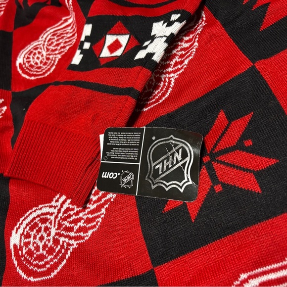 BNWT NHL DETROIT RED WINGS UGLY CHRISTMAS SWEATER - Picture 9 of 11